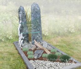 Monument van keien en glas