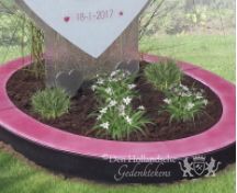 Groot hart in roze grafmonument van glas foto 3