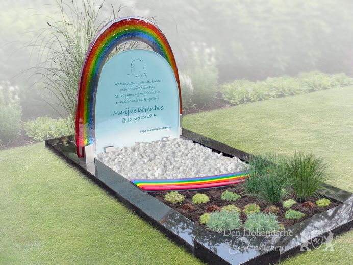 Grafmonument met regenboog van glas foto 1