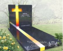 Modern glazen grafmonument met kruis foto 1