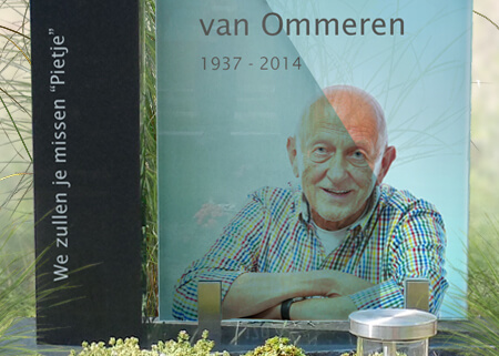 glazen grafmonumenten foto op grafsteen